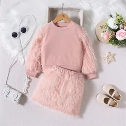 Kläder sätter fokusnorm 1 6y mode Little Girls Autumn Winter Clothes Fur Plush Patchwork långärmad tröja toppar kjol 231207