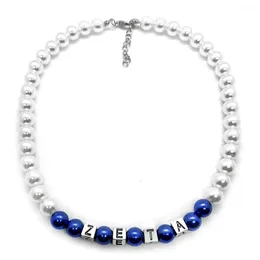 Collane con ciondolo Moda Società femminile nera ZETA PHI BETA Sorority Collana con perline multistrato blu bianco con perle finte