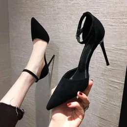 فستان أحذية الربيع الخريف سالتوس ألتو فيثينينوس 2023 متعدد الاستخدامات كعب رفيع المحترف ل حزام مشبك أسود مدبب zapatos para mujeres