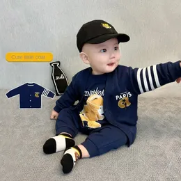 Giyim Setleri Erkek Giysileri Bebek Romper OnePiece Tulum Takım Kıyafet Şapkası 018m 231207