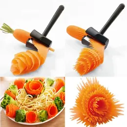 Vattenflaskor 1pc Spiral Cutter Morot Radish Potato Slicer Fruits Peeler Carving Flower Device Kök Vegetabiliska verktyg 231207