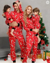 Familjsmatchande kläder jultryckt pyjamas zip långärmad älgörar huva far mamma barn baby casual jumpsuits 231207