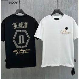 Philipp Plein 23SS Boyutu Avrupa Moda Lüks Erkekler Tişört Kafatası Polo Tshirts Yuvarlak Boyun Nakış Tasarımları P2202 Irdn