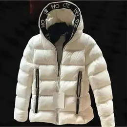 メンズジャケットのデザイナー冬の膨らんだジャケットコートパッドと厚いウインドブレーカークラシックフード付きジップウォームマット2ピース10％dicount