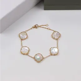 12 estilos mezclan las mujeres de calidad superior brazaletes de diseño de acero de titanio clásico cinco flores de cuatro hojas pulsera de lujo pulseras de pareja dama pa hmhv