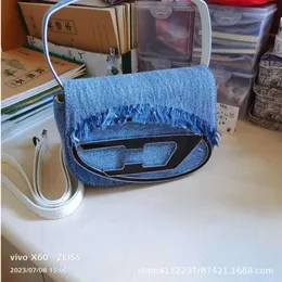 Designer torebka 24SS Torba Diesal Super Hot Denim Blue Dingdang Bag Fashion pod pachami jedno ramię skośne torebkę wszechstronną 2023