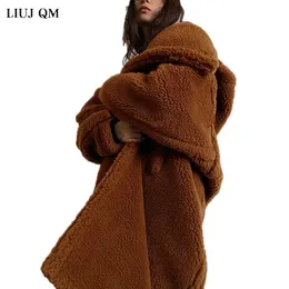 Mulheres de pele falsa pele de pelúcia urso casaco roupas de inverno para mulheres preto cinto de lã casaco com capuz longo parkas feminino quente oversized jaqueta casacos de pele 231207