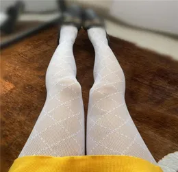 Designer semplici calze a rete in pizzo nero scava fuori collant collant sexy calze stile lettera leggings calzini per le donne5389915