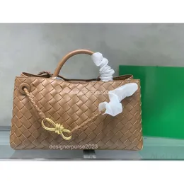 Venete Tote Crossbody East/West Andiamo Bolsos individuales para mujer Clásico Bottaga Capacidad Bolso de casete Cuero de vaca Bolso grande tejido Hombro Hebilla de metal Efb1