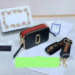 Lettera classica per camere da telecamera tracolla larga tracolla da donna da donna sacchetti di spesa borse in pelle con cerniera doppia con cerniera Crossbody a portata di portata