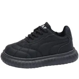 2024 Scarpe per bambini primavera Scarpe da ginnastica singole stringate per ragazza Scarpe casual Pelle in microfibra premium con scarpe invernali in velluto Scarpe in cotone per ragazzo