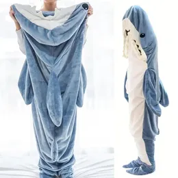Rompers Noel Cosplay Shark Onesies Kostümler Takım Yetişkin Pijamalar Karikatür Cadılar Bayram