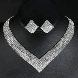 Set di gioielli da sposa Set di gioielli da sposa in cristallo di lusso Perline africane Colore argento Strass Collana da donna per ragazze Set regalo per festa di fidanzamento 231208