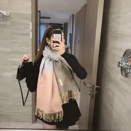 24SS на открытом воздухе Top Fodyer Designer Scarf Зима 100% кашемир -шарф женщин Толстый шарф теплый шаль теплый