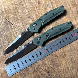 940S30V steel blade with plain edge and satin finish. The 6061-T6 aluminum treatment is anodized green with 420 lined steel pads and purple titanium