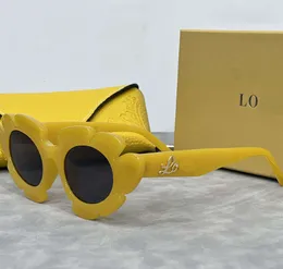 Luxus-Designer-Sonnenbrille für Damen, Blumen-Sonnenbrille mit Etui, personalisiertes Design, Sonnenbrille, Autofahren, Reisen, Einkaufen, Strand. Ziemlich hochwertig