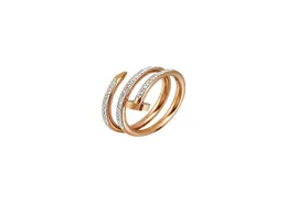 Multilayer nagel inlagd med strass runda bandringar för kvinnor koreanska mode charm lady bröllop band part classic rings1370391