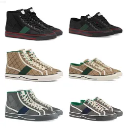 Top Men Off the Gnid Sneaker Designer Shoes Green Red Web Stripe Canvas Runner Trainers Sneakers Kvinnor Gummisula med Box No414