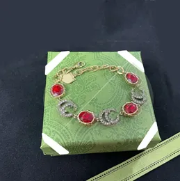 Brazalete de 8 estilos Pulseras de 3 colores Pulsera de flores Joyería Pulseras de piedra negra Brazaletes de cadena de diseñador exquisito Día de San Valentín Pulseras retro Conjunto de regalo