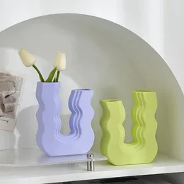 Vases Morandi Colorful Vase Aesthetic Living Room Decor Desk Accessories Geometric Art Vases Ceramic Flower Pot Nordic Home Decoration 231208