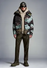 2023 Autunno Inverno uomo piumino d'anatra bianco Parka giacche con cerniera mimetica a righe cappotti corti da uomo MKM034