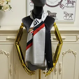 여자 긴 스카프 스카프 숄 100% 실크 재료 패션 파인트 편지 패턴 크기 120cm -27cm