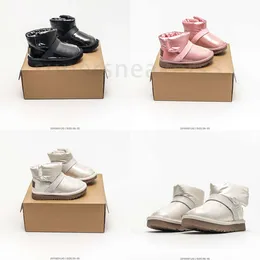 2023 Kids Slippers Australia Ultra Mini Platform Boot for Girls Slip-on Snow Boots Kid Wool Australie Winter Designer Shoes