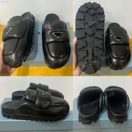 Üst Yumuşak Yastıklı Nappas Deri Sabotlar 2DL8 Sandalet Katırları Emaye Metal Üçgen Lug Sandallar Aerodinamik Ayakkabılar Giymesi Kolay ve Çıkarma Sandal