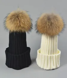 Designer Ladies Knitted Rib Beanies With Real Raccoon Dog Hair Ball Children Fancy Plain Fur Pom Winter Hats Womens Kids Skull Slo1808880