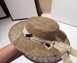 Cappello di paglia salato personalizzato di fascia alta stile Hepburn per le donne Cappello estivo a tesa larga retrò con parasole piatto da spiaggia Chapeu Feminino4277630