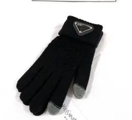 Stickad vinter fem fingrar handskar för män kvinnliga par studenter håller varma full fingermitten mjuka
