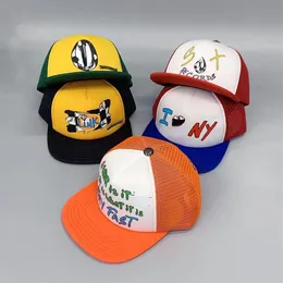 Gorras de último diseño, bordado de letras, gorra ondulada a la moda, visera de viaje de Hip Hop para hombre, gorras de béisbol Punk de malla 292U