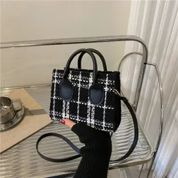 Saco de noite mini bolsa senhoras bolsa moda verificação padrão bolsa de ombro crossbody mensageiro leve simples elegante tote 231208