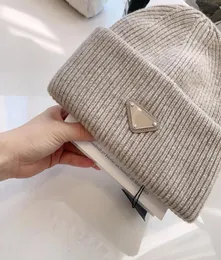 Berretto di design di lusso berretto lavorato a maglia versione alta cappello autunno e inverno uomo e donna lana caldo confortevole moda trendy casual hu6030853