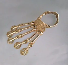 Charm Bracelets Halloween Hand Chain Metal Talon Skeleton Finger Bracelet Women Skull Wristband8182175