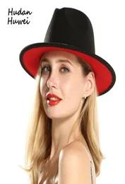 Europeiska amerikanska herrkvinnor Black Red Patchwork Jazz Fedoras med Ribbon Wool Felt Fedora Wide Brim Panama Style Hat For Festival T20018803447