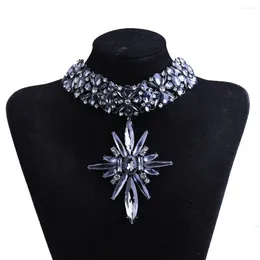 Choker Women Alloy Beautiful Dress Ornament Fashion Accessory Ladies Necklace Birthday Gift Dressing Pendants Colorful