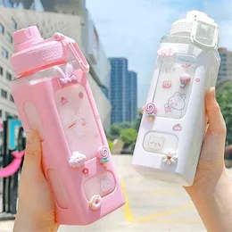 Kawaii Beer Pastel Waterfles Met 3D Sticker 700 ml 900 ml Plastic Reizen Thee Sap Melk Draagbare Leuke Shaker Drinkfles Gift Y211O