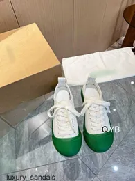 Botteg Venta Scarpe Casual da Uomo in Tela Stringate Sneakers Testa Grande Colore Patchwork Scarpe di Tela per Le Coppie 2023 Nuove Scarpe da Tavolo Casual Versatili per L'Uso Quotidiano HB6S