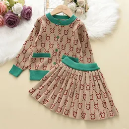 Conjuntos de roupas Melario Girl Knit Cardigan Imprimir Sweater Saia Dois Peça Set Terno 2023 Inverno Quente Bebê Roupas Vintage Sweater2 6years 231211