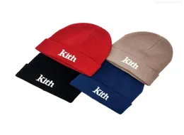 Kith Serif Beanie Autumn Winter Hats For Men Kobiety panie akrylowe mankietowa czapka czaszka dzianina hip -hopowe swobodne czaszki OutdoorH2WOCAT5583894