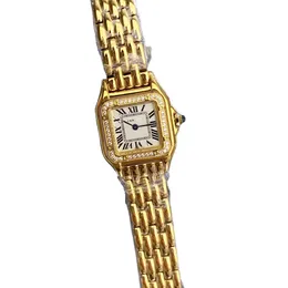Kvinnors kvartsklocka med diamant inlagd fyrkantig yta design romersk digital mode högkvalitativ klocka