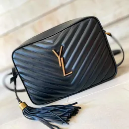 Luxurys Quaste Lou gesteppte Kameratasche Designer-Umhängetasche quadratische Herren-Schulter-Clutch-Tragetaschen Damen-Umschlag-Geldbörsen Leder-Pochette-Reisehandtaschen in Schwarz