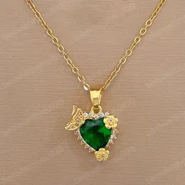 Fashionabla söt charmgröna smycken fjärilsblomma rostfritt stål halsband klassisk kärlek mikropavad bankett hänge