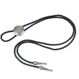 Collane con ciondolo Vintage lega moda Bolo Tie Papillon fatto a mano in pelle PU per uomo 231208