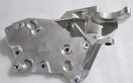 Piezas de fundición de aluminio Soporte de suspensión Pieza de metal de fundición de fundición de cilindro de motor de automóvil de alta precisión personalizada con molde de arena de impresión 3D