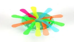 Whole 50PCS Plastic Funny Mini Finger Dragonfly Assortment Whirl A Copter Helicopter Birthday Pinata Fillers Kids Party Toy F9377343