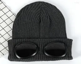 BeanieSkull Caps 2022 Inverno Donna Lavorato a maglia Hip Hop Beanie con occhiali Decorazione Cappello da pilota stile femminile con teschio H3 Wend222687483