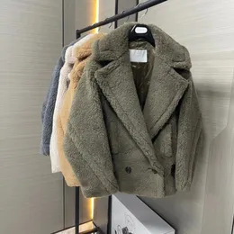 Женское зимнее короткое пальто из искусственного меха, женская куртка с плюшевым мишкой, женская осенняя мода, повседневная верблюжья двубортная куртка высокого качества, сохраняющая тепло 231211