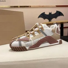 Andningsbara herrens avslappnade sport sneakers blandade färger lapptäcke snörning vattentät rund tå anti-odla slitna kanvasskor njiylmnjh00002